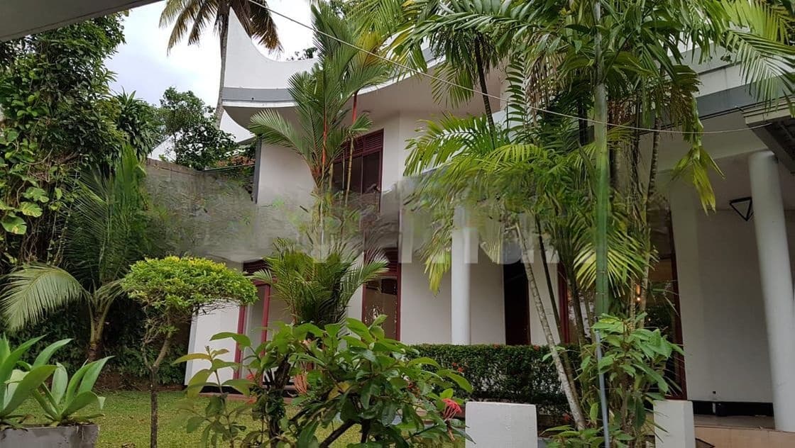 2 Storey House with A/C Battaramulle