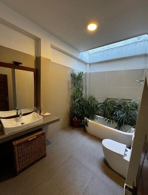 Spacious 3-Storey Furnished House for Rent in Moratuwa