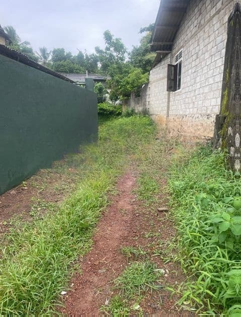 Land for Sale in Kadawatha
