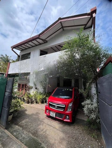 House for sale in Boralesgamuva