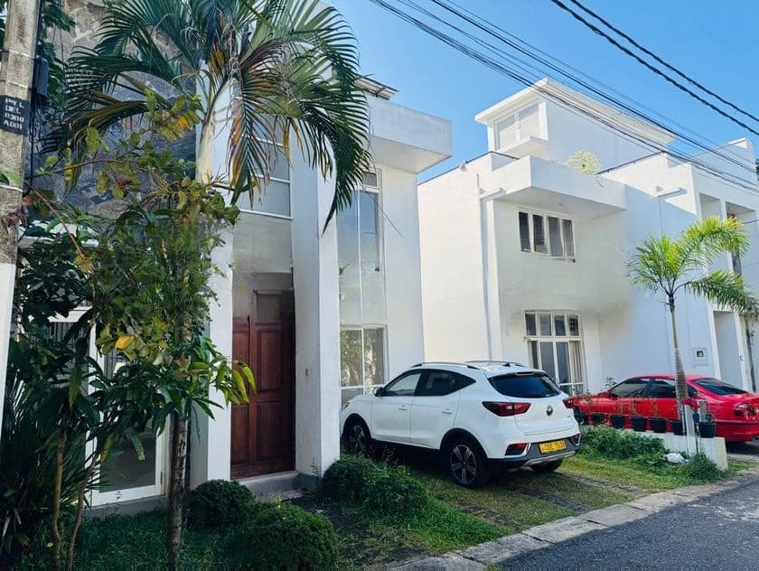 2 Story Luxury Beautiful House for Sale in Piliyandala Suwarapola