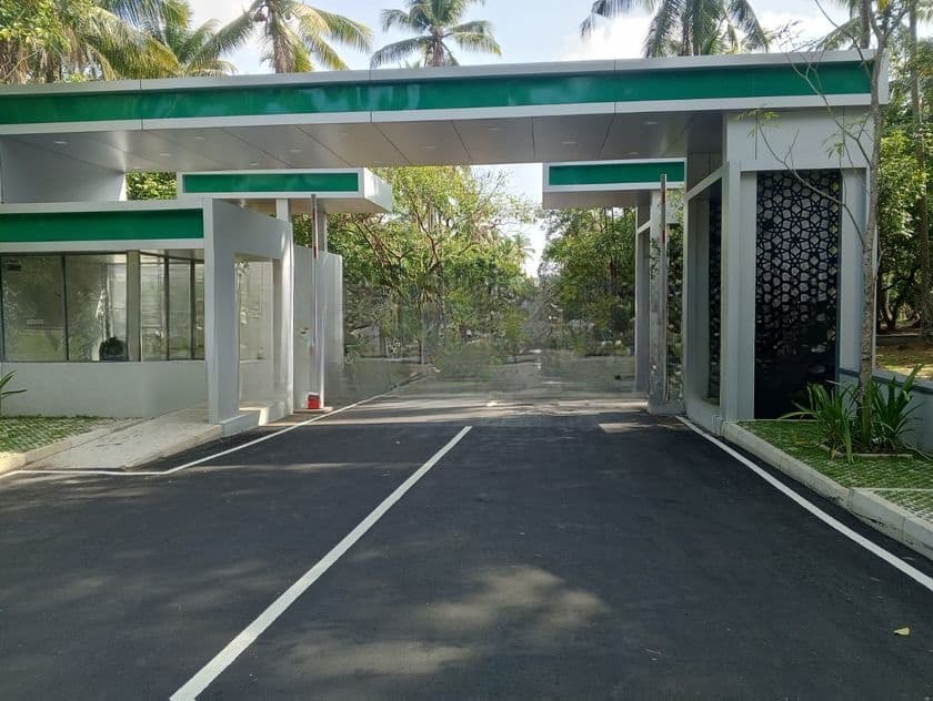 Land In Yakkala Town