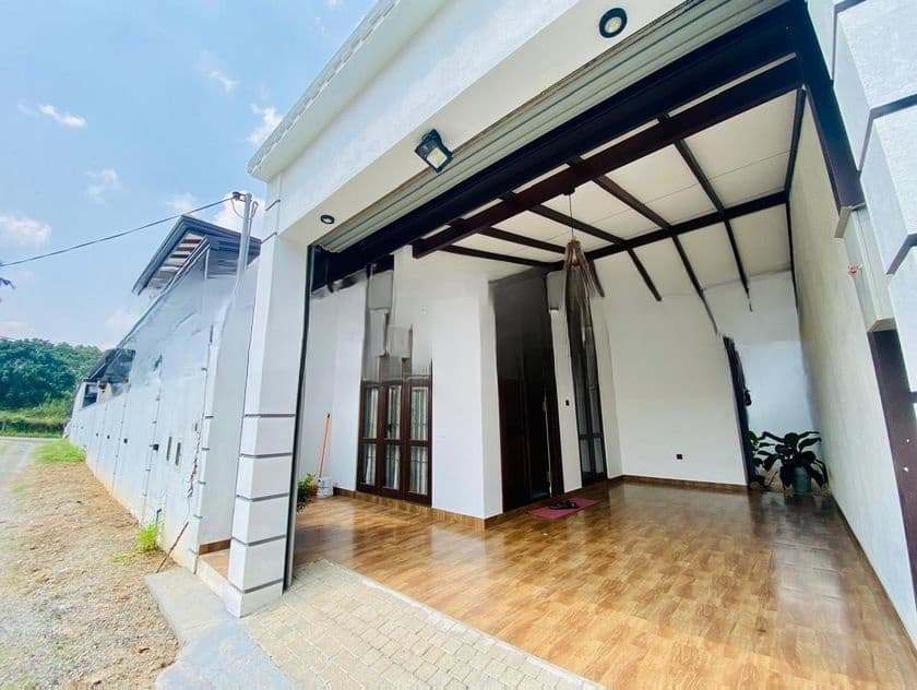 Move-In Ready Modern Home | 3 Bed Athurugiriya