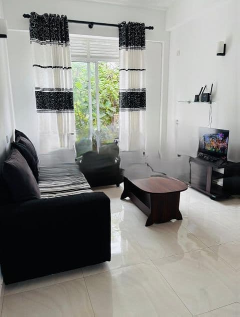 2 BHK Apartment for Short-Term Rent In Kirulapone