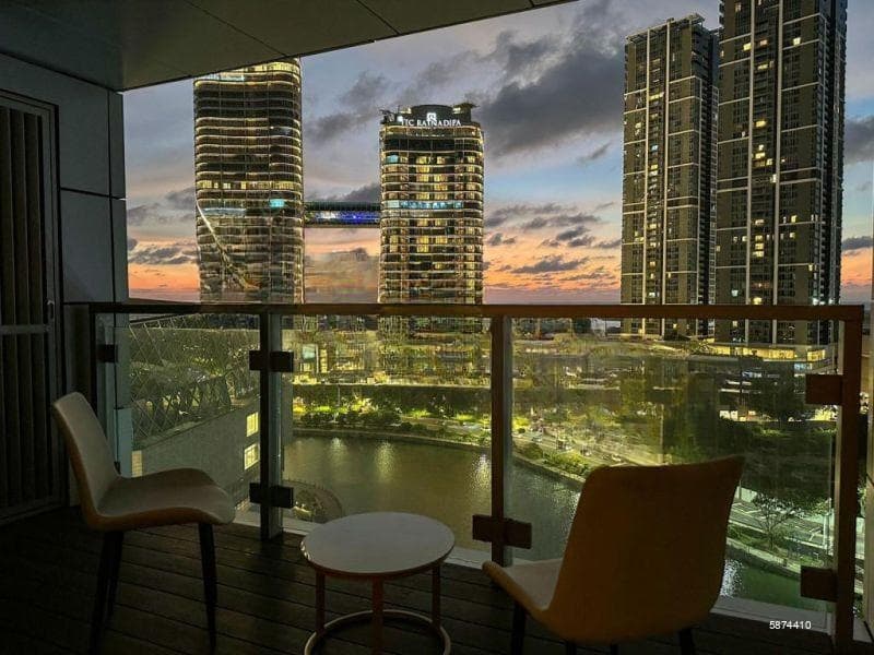 Stunning 3-Bedroom Sea & Lake View Apartment for Rent – Cinnamon Life Residences