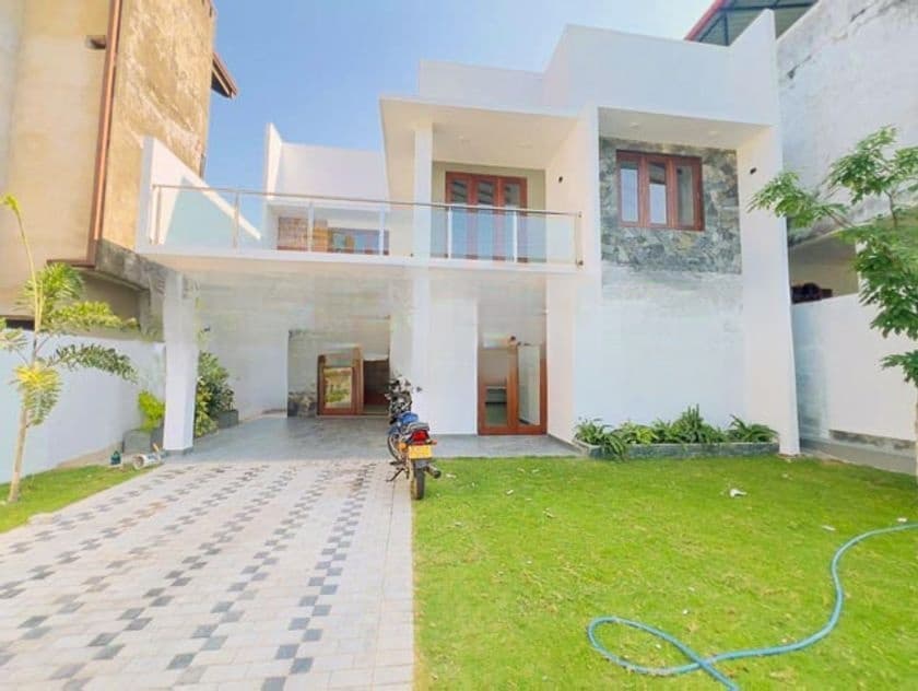 Beautiful Brand New House Sale Athurugiriya