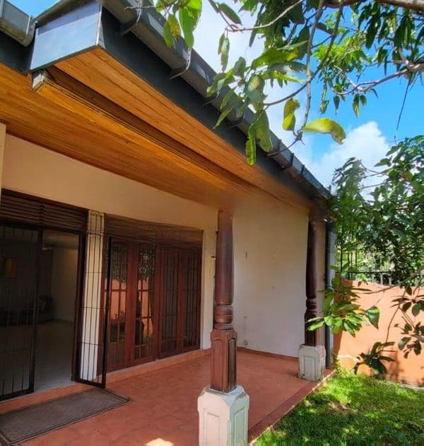 House for Sale in Gorakana