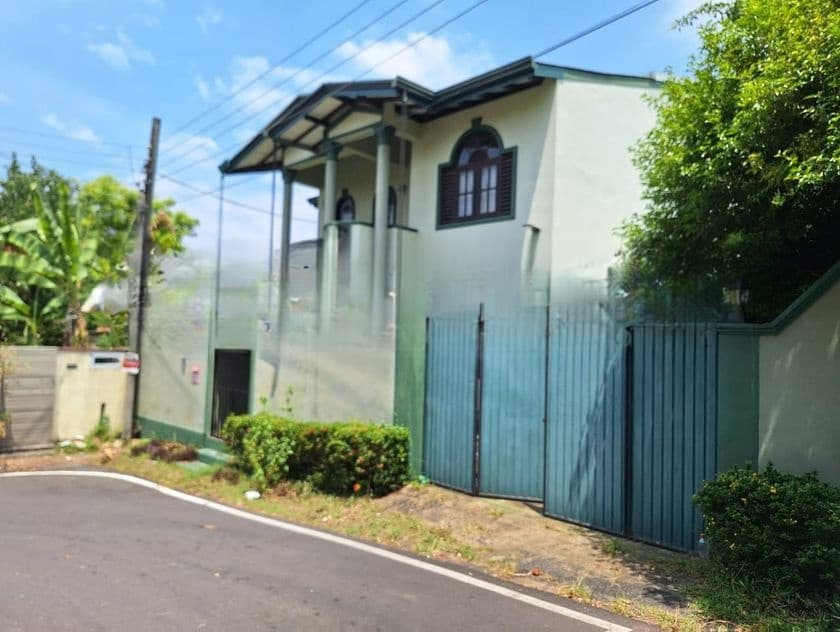 Two Storey House for Sale in Thalahena Ds20907