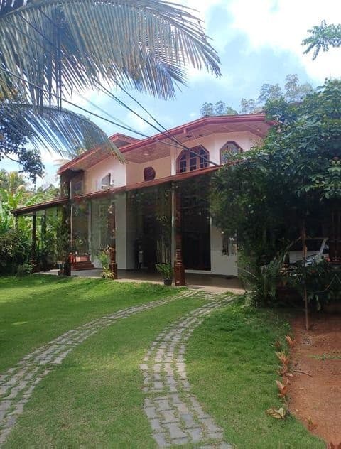 Boarding Rooms for Rent – Near University of Peradeniya