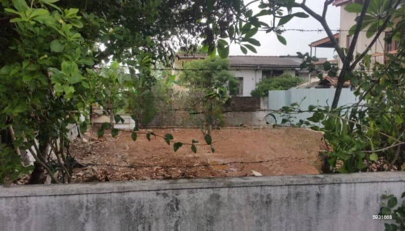 12-perch bare land in gated community