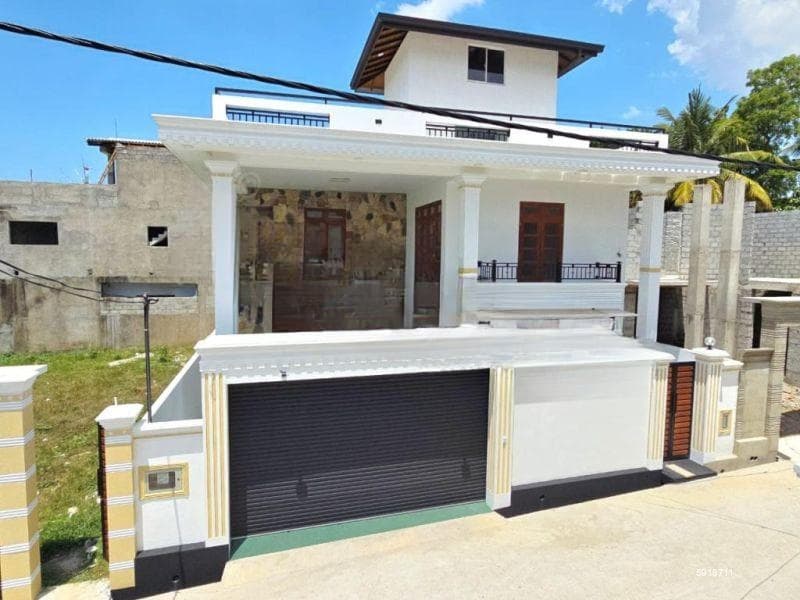 Newly Build Luxury 3 Story House For Sale