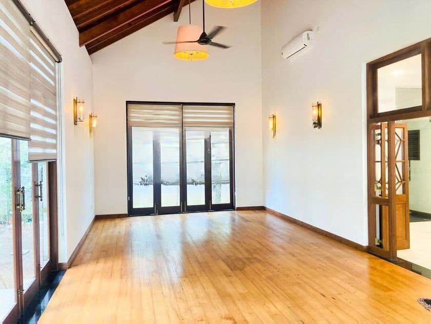House for Sale in Pelawatta