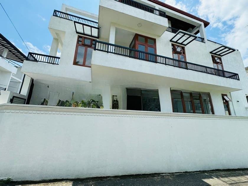 Brand New Modern Super Luxury 2 Storey House-Piliyandala City