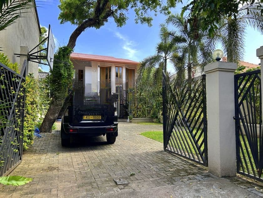 Prime Located House in the heart of Nugegoda Town Yet Calm & Quiet Zone