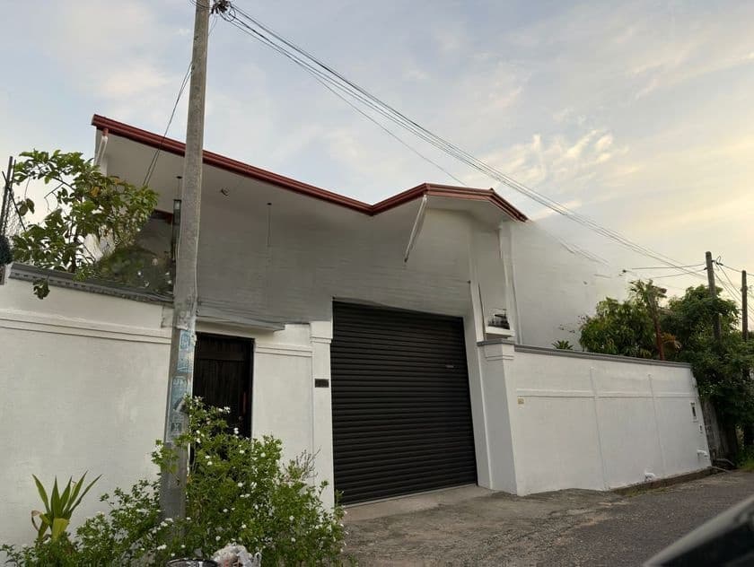 House For Sale In Boralesgamuwa Pepiliyana