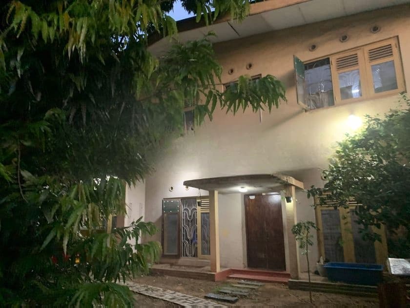 Colombo 10 : 5 BR (17.4P) House for Sale near Nalanda Collage