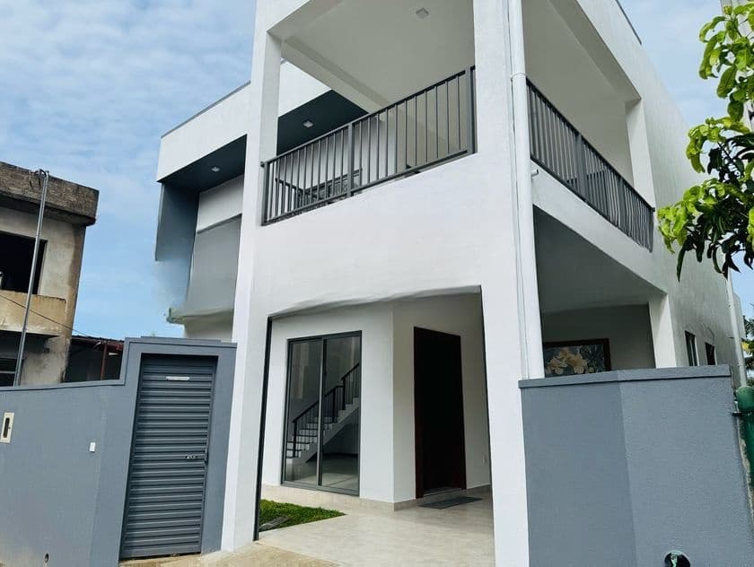 Brand New Two Storey Luxury House for Sale in Piliyandala
