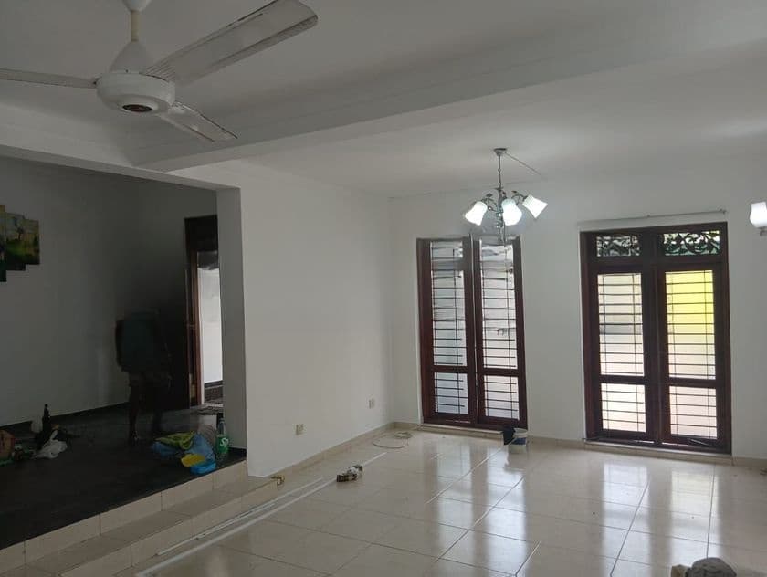 2nd Floor House With Furniture in Battramula Junction No Lift