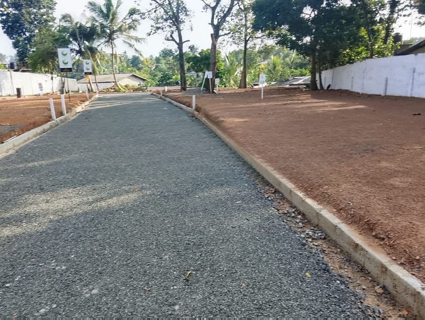 Piliyandala Batakeththara Road Exclusive land plots