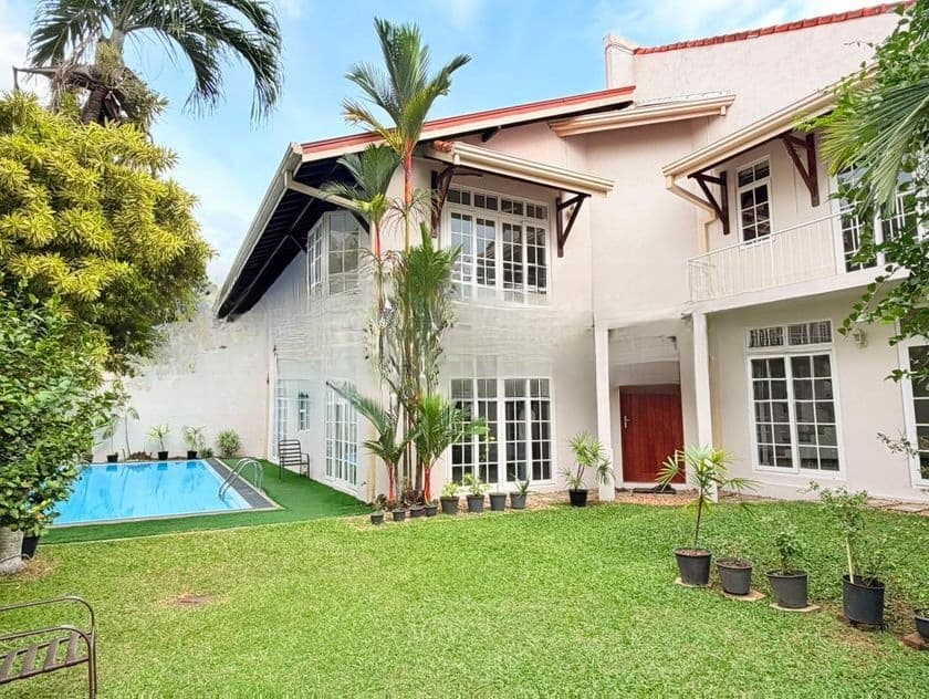 Colombo 05 Luxury House for Sale in prime location