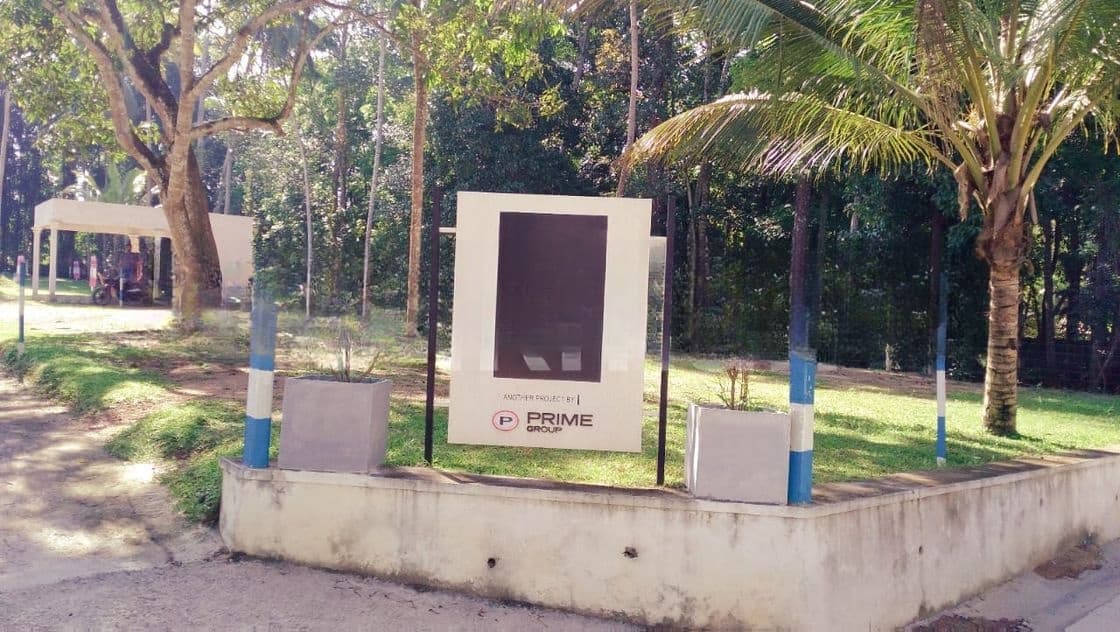 Land In Kirillawala