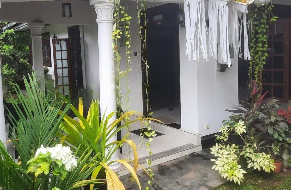 Two Houses for Sale in Daluwakotuwa - unfurnished