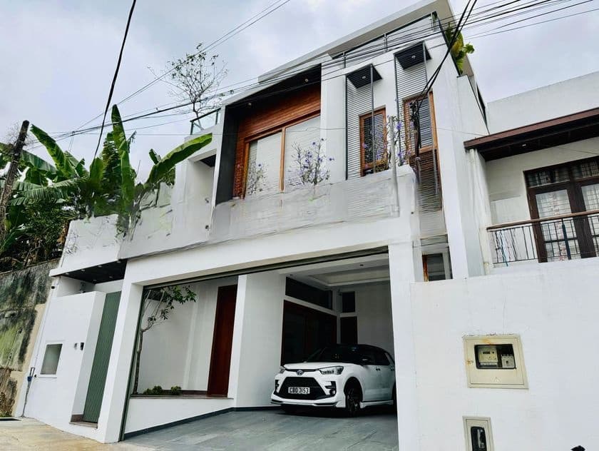 (afa295) Exclusive Luxury House for Sale – Battaramulla
