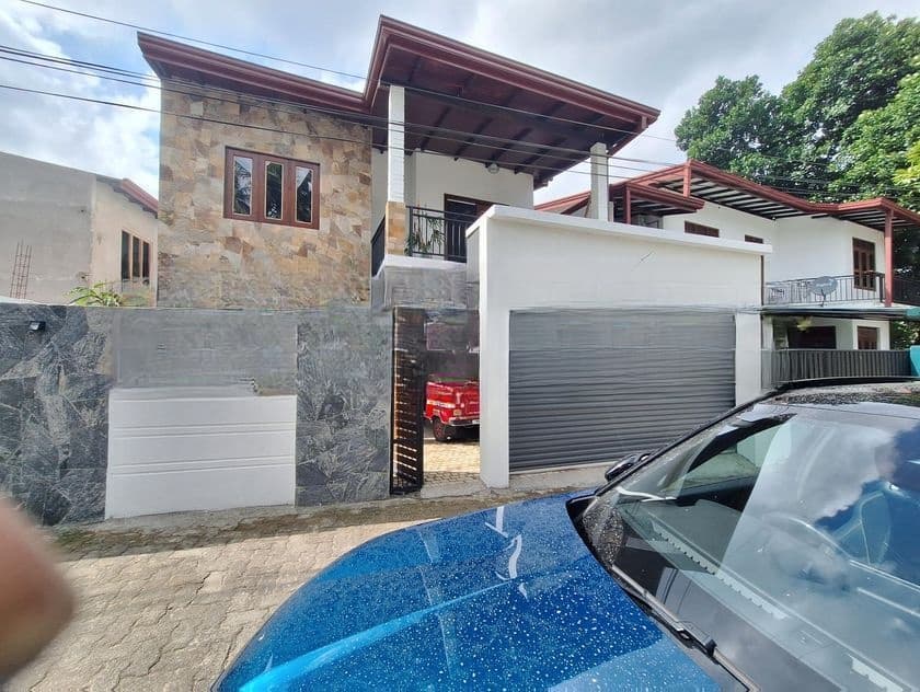 Thalawathugoda House for Sale