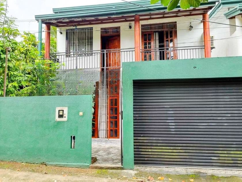 Luxury 2-Story 4 BR House for Sale in Malabe