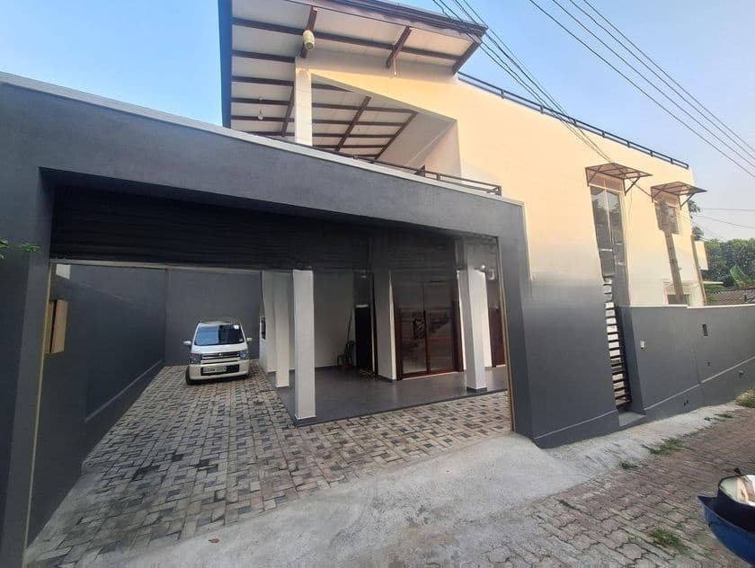 Thalawathugoda House for Sale