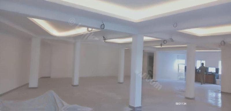 Office Space 5000 Sqft with AC on Two Floors in Commercial Building in Colombo 7 Rent includes WHT