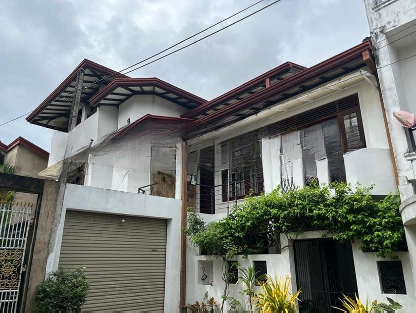 HCR068 - Elegant House for Sale in Boralesgamuwa
