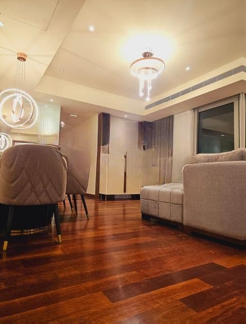 Super Luxury Apartment For Rent in Cinnamon Life Suites Colombo 2