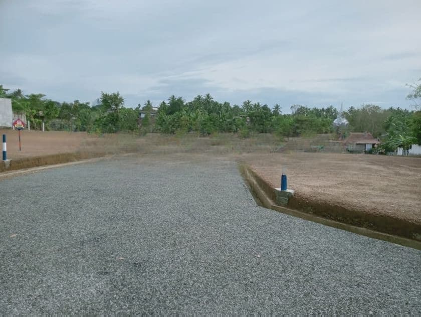 Land for Sale at Homagama Diyagama Facing a Paddy Field