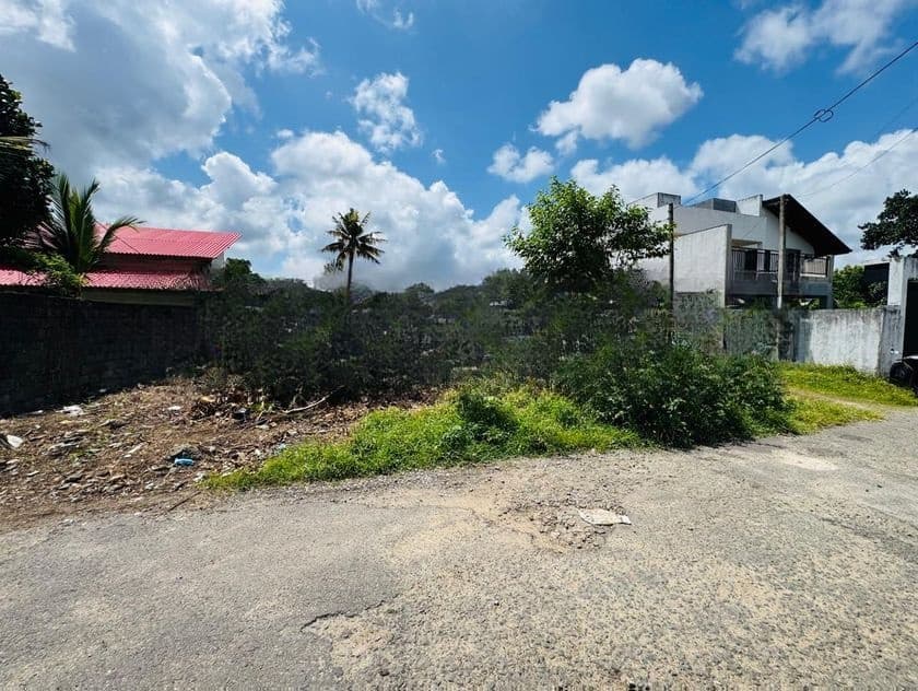 Residential / Commercial Land for Sale in Piliyandala Town
