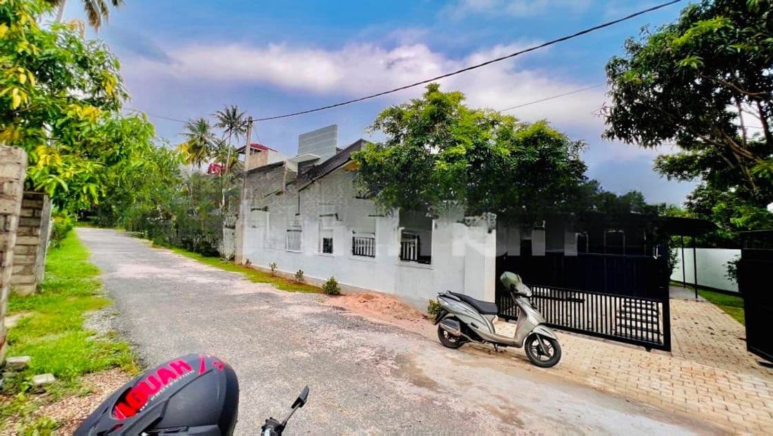 Good Enviornment Spacious Luxury House For Sale In Negombo Kandawala