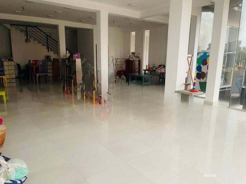 Commercial Building For Rent In Pelawatta (file No 1325a)