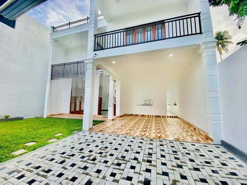 HAS203- Super Modern House for Sale in Piliyandala