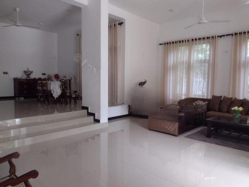 12 Bedrooms House for Sale in Thalawathugoda - PDH90