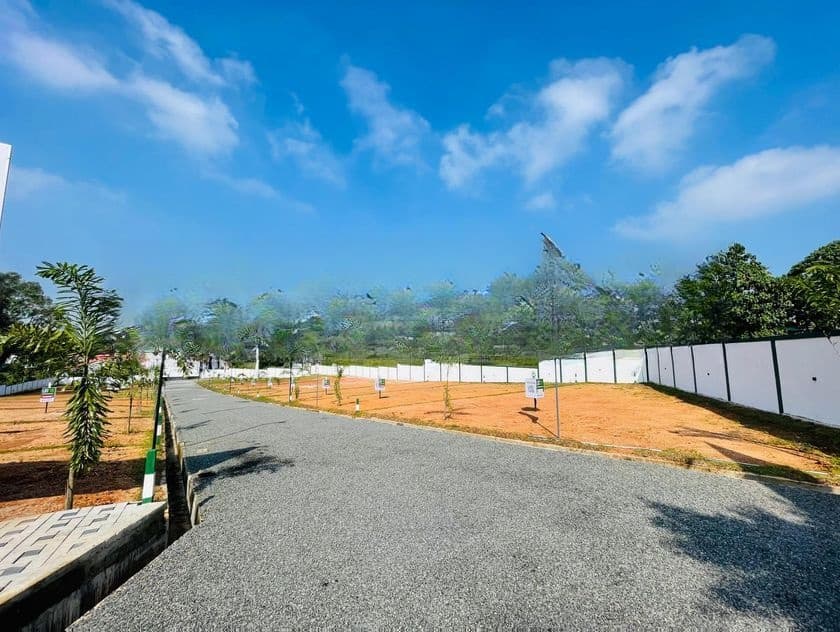 7 Perches Land for Sale in Athurugiriya