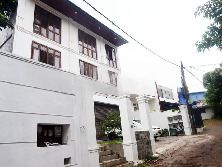 Commercial Building for Sale in Nawala