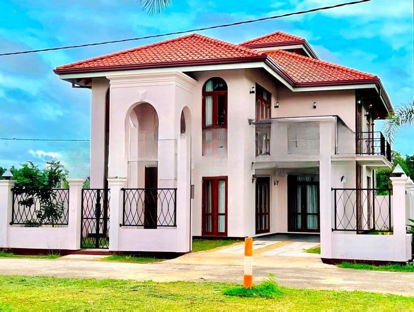 Lovely Beautiful Designs Brand New House Sale In Negombo