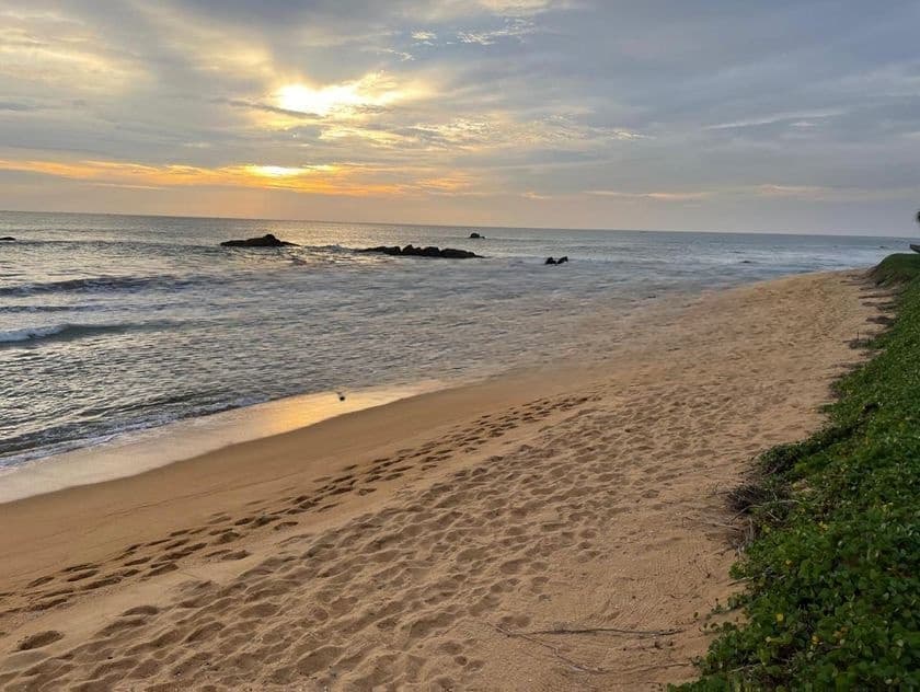 Mount Lavinia : 45 perches Land for sale near beach