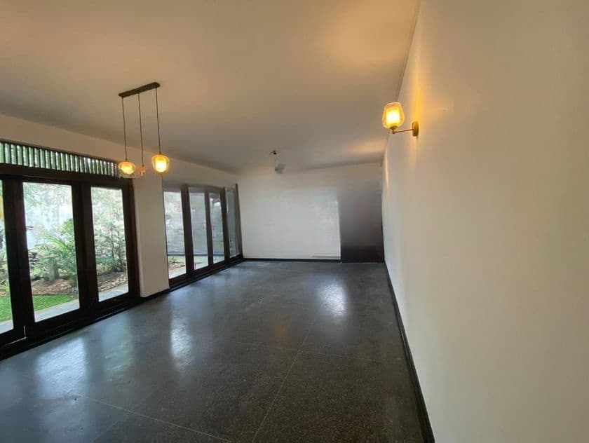 Prime Property for Sale in Park Road, Colombo 05