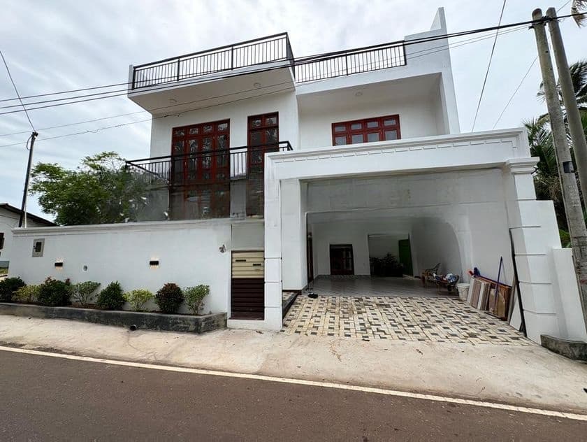 3 Story Brand New Luxury House for Sale in Piliyandala