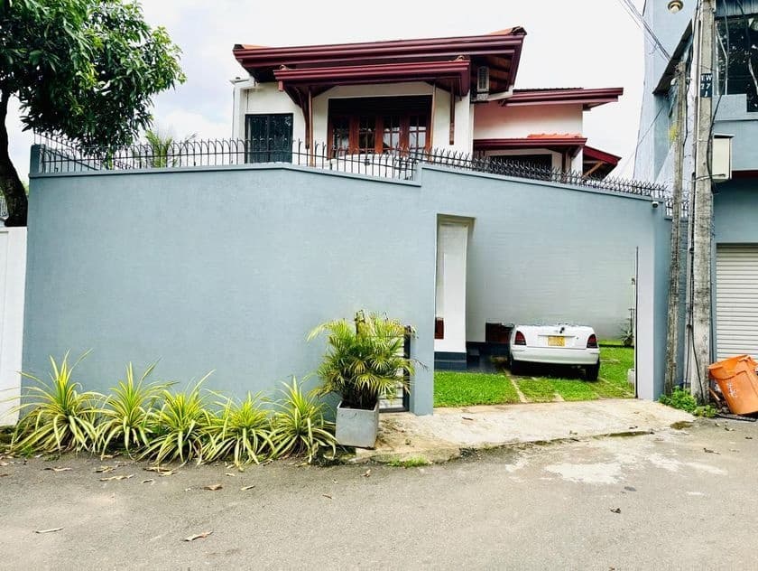 Modern Two-Storey House for Sale in Rajagiriya