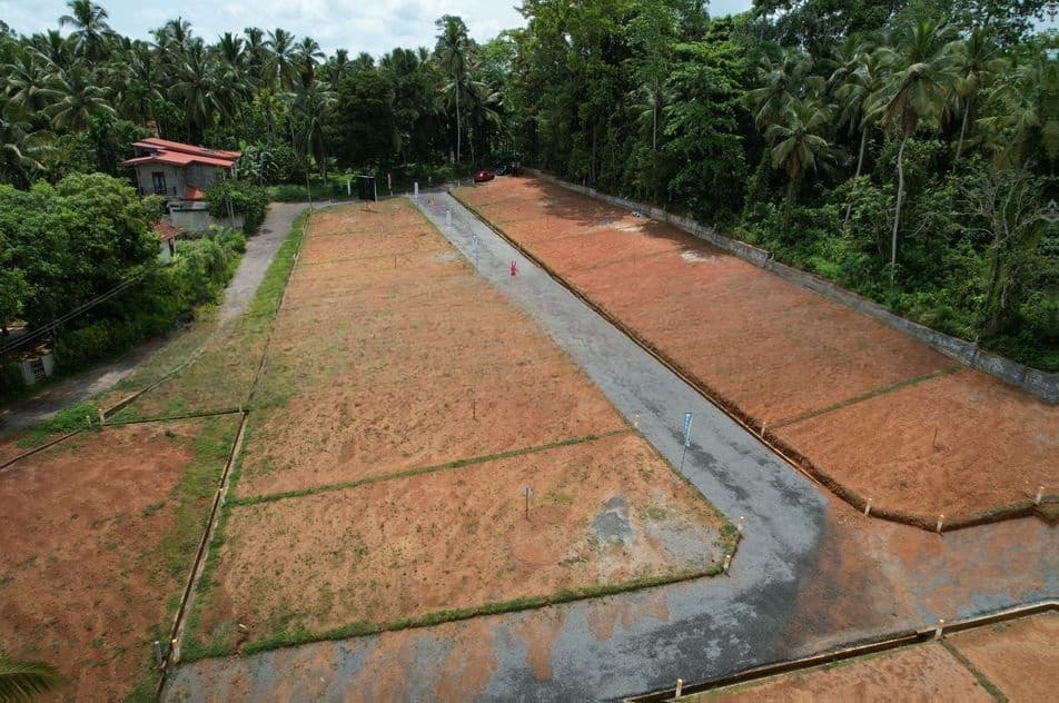 හෝමගම ඉඩමක් විකිණීමට
