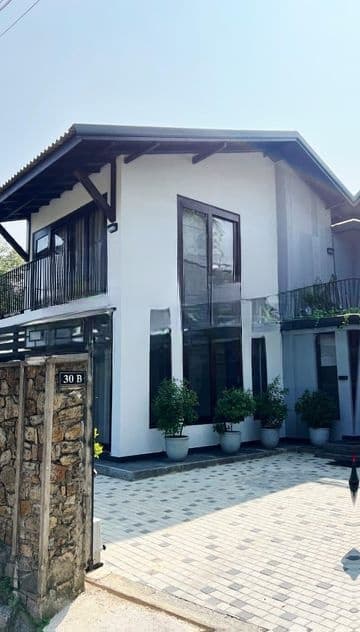 Spacious Fully Furnished Two-Storey House for Rent Pelawatta
