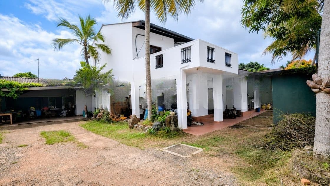 Land with House Office Complex for Sale in Malabe