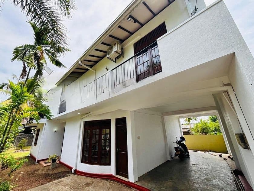 (AF786) 02 storey house on 16 perches Sale At Talahena Koswatha